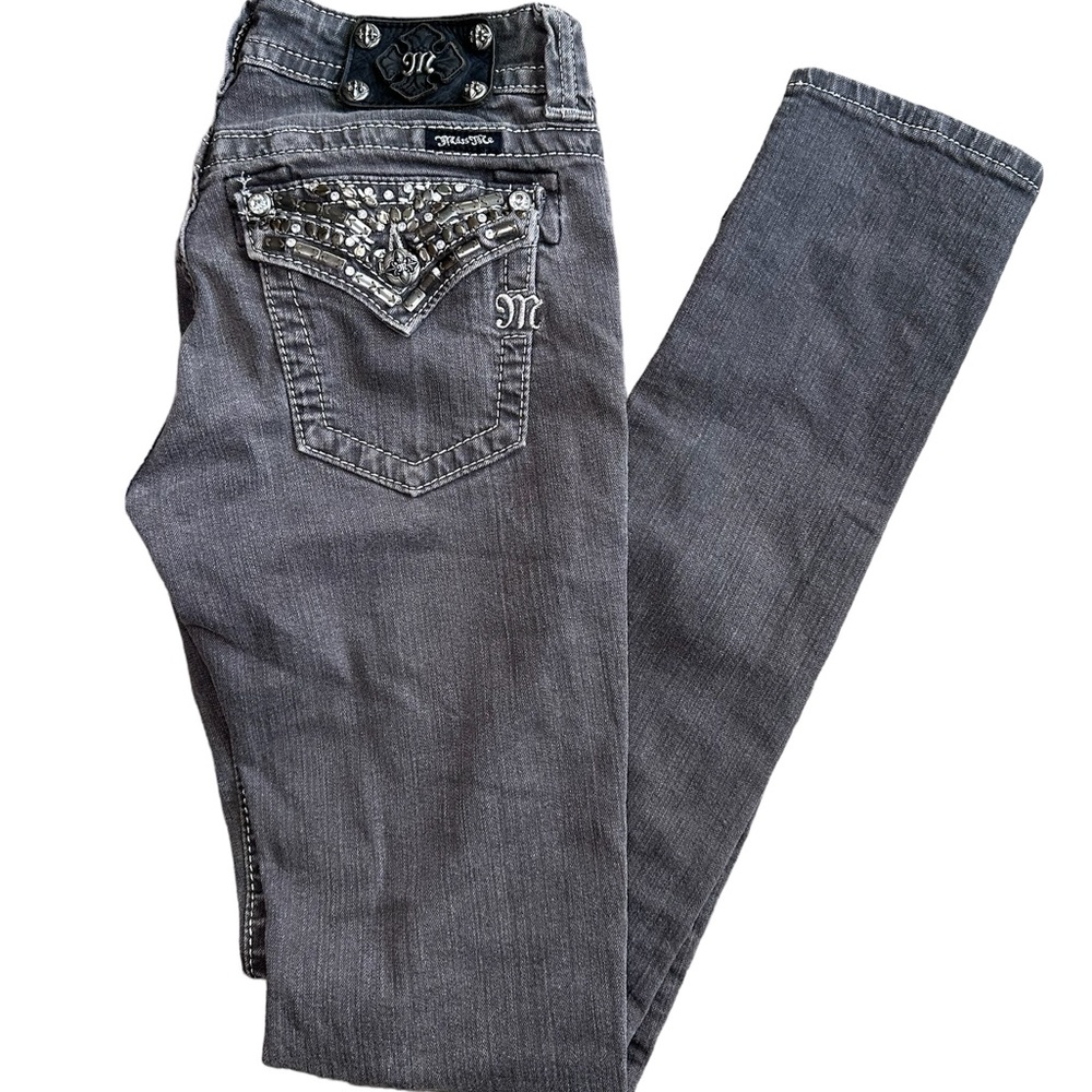 MissMe Gray Skinny Jeans
Size: 27
Color: Grey Wash 
Style No: JP54895